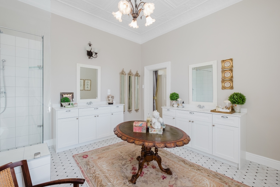 4 Bedroom Property for Sale in Claremont Western Cape